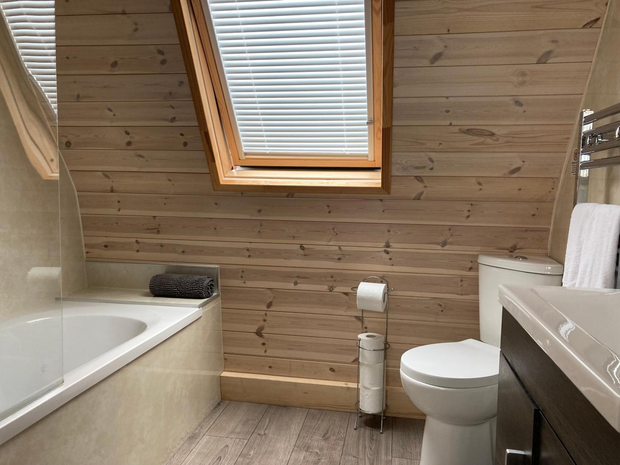 מלון Leighton  Rabbit Glamping Pod School House Farm מראה חיצוני תמונה